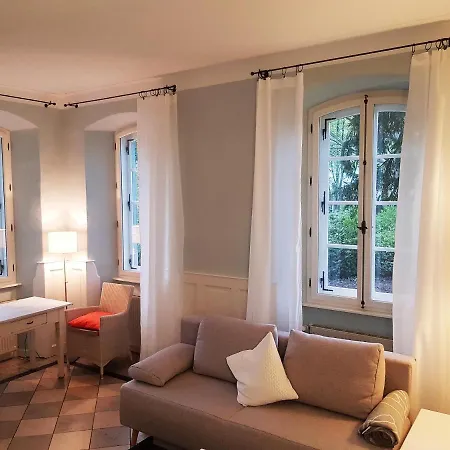 Apartment Ehem. Sommerresidenz Von Fürst Friedrich Iii. App.1 Und App.2