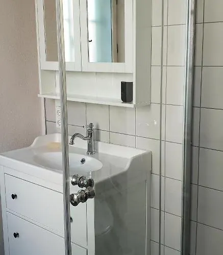 Ehem. Sommerresidenz Von Fuerst Friedrich Iii. App.1 Und App.2 *