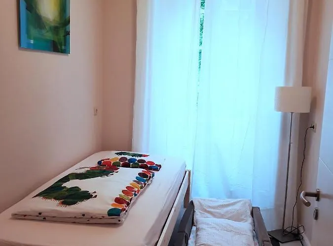 Апартаменты Ehem. Sommerresidenz Von Fuerst Friedrich Iii. App.1 Und App.2