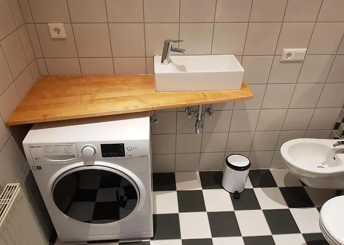 Апартаменты Ehem. Sommerresidenz Von Fuerst Friedrich Iii. App.1 Und App.2