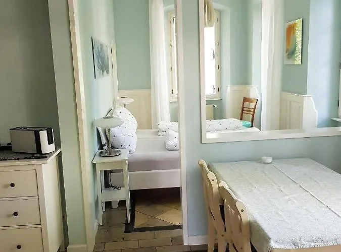 Ehem. Sommerresidenz Von Fuerst Friedrich Iii. App.1 Und App.2 Апартаменты